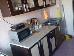 Camera in apartament de 4 camere